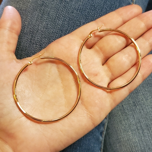 NWOT Large 50mm Yellow Gold Hoop Earrings - Picture 7 of 9